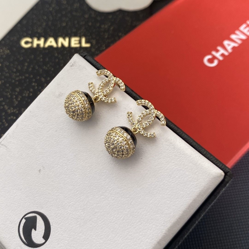 Ch**el earrings